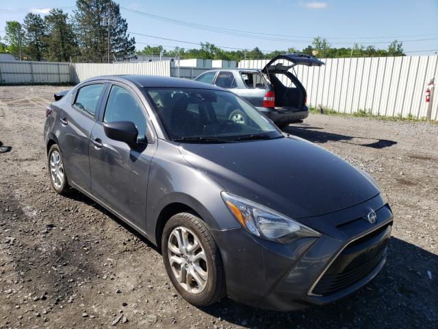 Toyota Scion ia (2016)