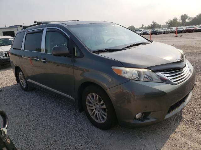 Toyota Sienna lim (2011)