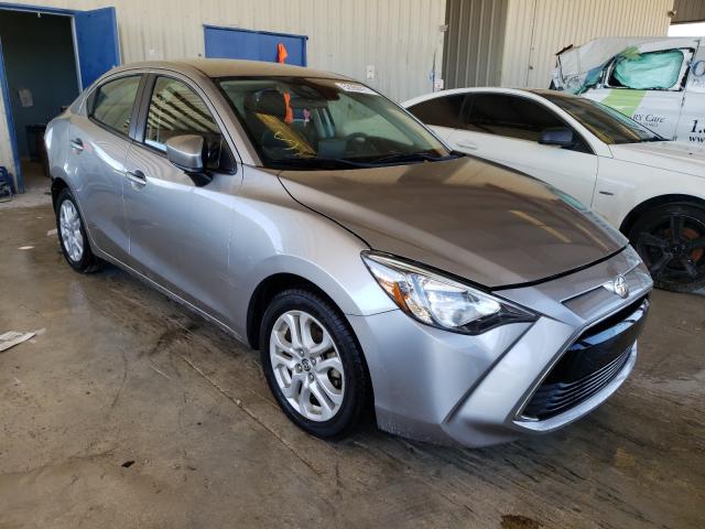 Toyota Scion ia (2016)