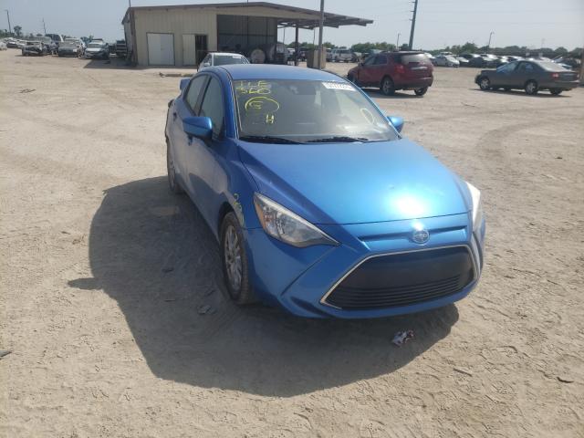 Toyota Scion ia (2016)
