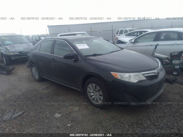 Toyota Camry hybrid (2012)