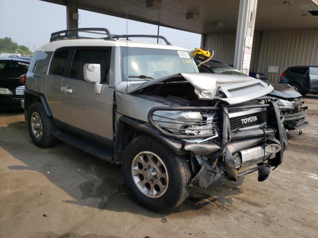Toyota Fj cruiser (2012)