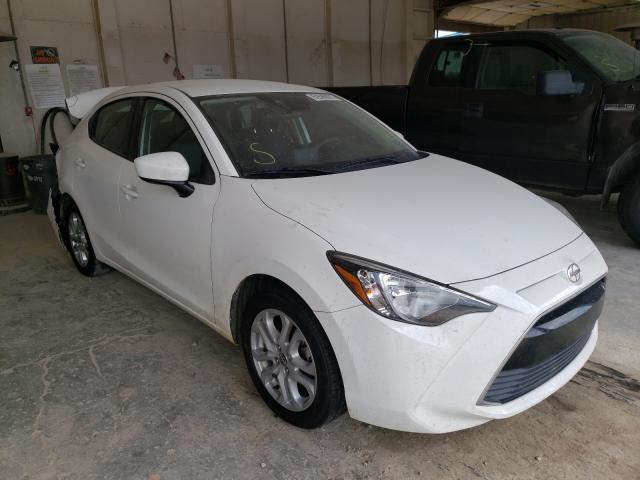 Toyota Scion ia (2016)