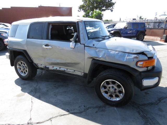 Toyota Fj cruiser (2012)