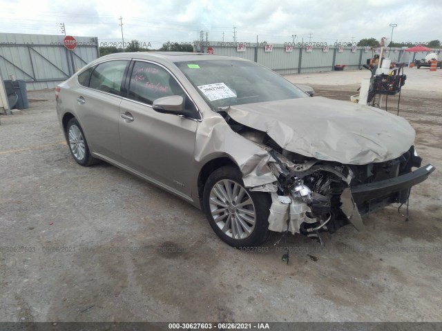 Toyota Avalon hybrid limited (2014)