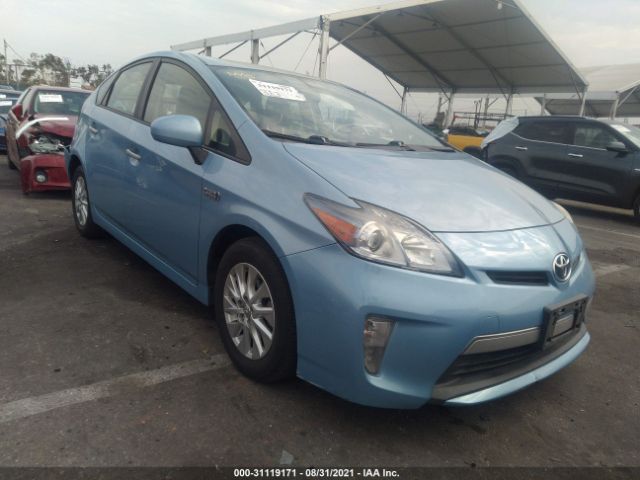 Toyota Prius plug-in (2014)