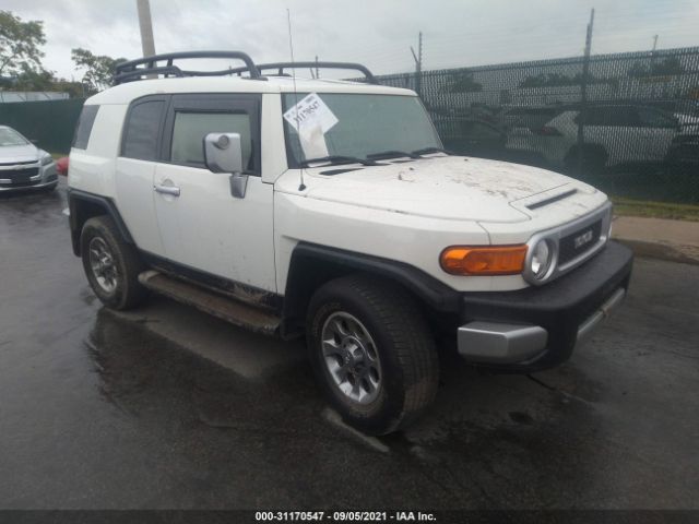 Toyota Fj cruiser (2013)