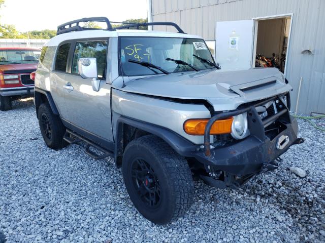 Toyota Fj cruiser (2011)