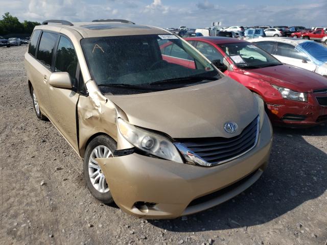 Toyota Sienna xle (2011)