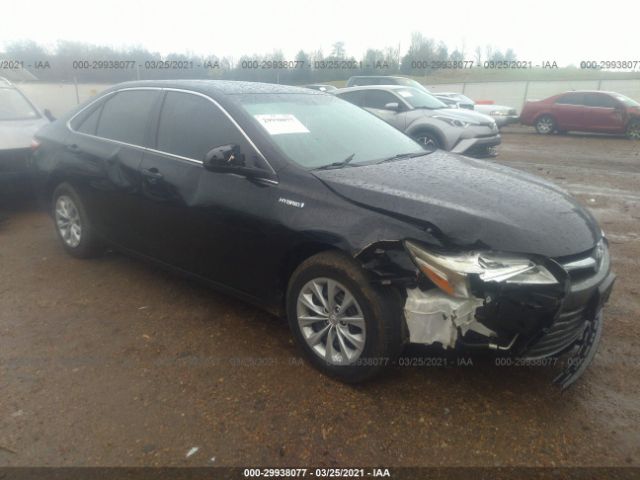 Toyota Camry hybrid (2016)