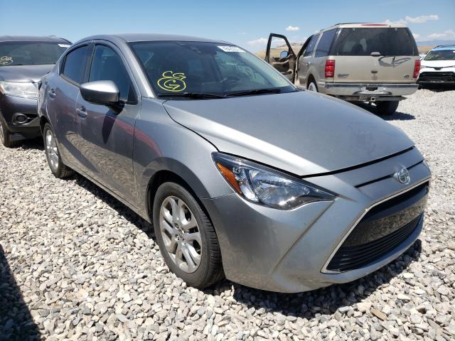 Toyota Scion ia (2016)