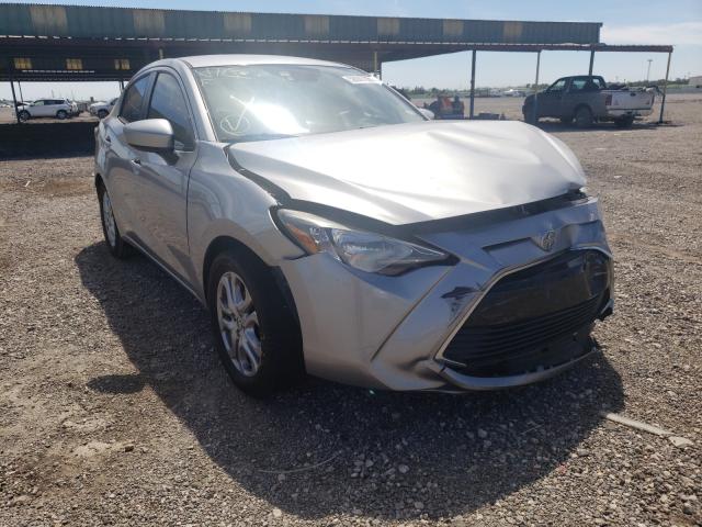 Toyota Scion ia (2016)