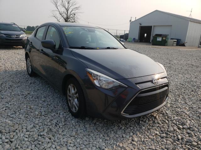 Toyota Scion ia (2016)