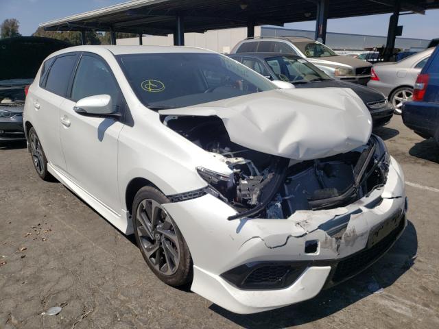Toyota Scion im (2016)