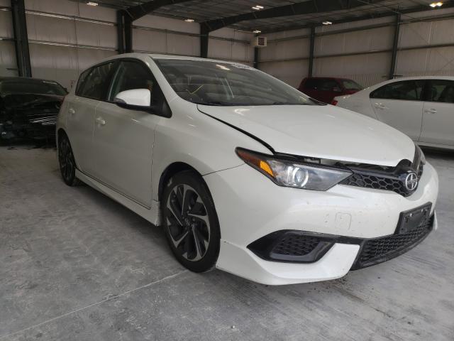 Toyota Scion im (2016)