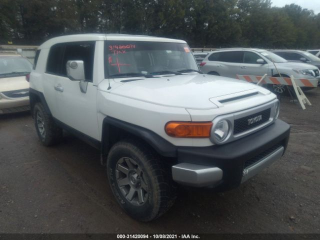 Toyota Fj cruiser (2014)