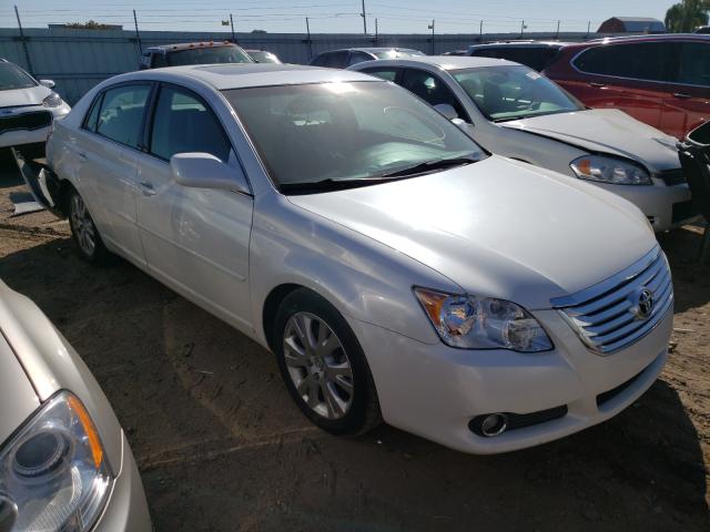 Toyota Avalon xl (2010)