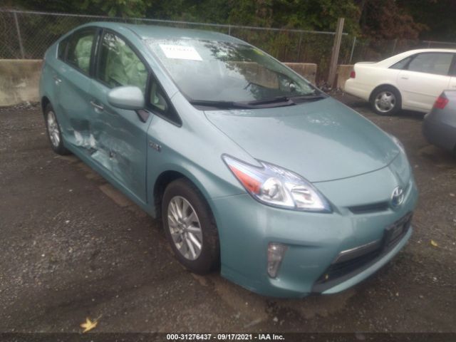 Toyota Prius plug-in (2014)