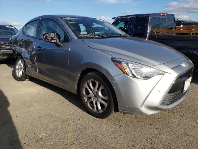 Toyota Scion ia (2016)