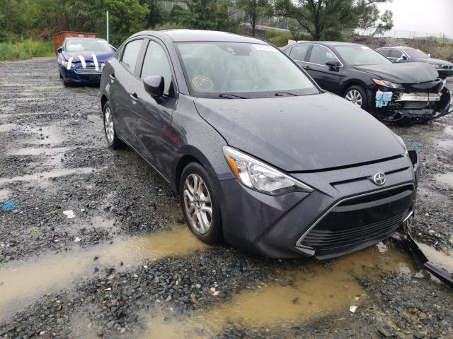 Toyota Scion ia (2016)