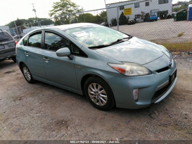 Toyota Prius plug-in (2013)