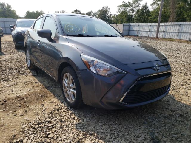 Toyota Scion ia (2016)