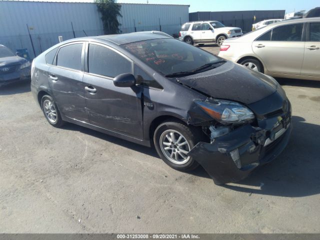 Toyota Prius plug-in (2014)