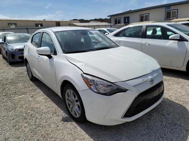 Toyota Scion ia (2016)
