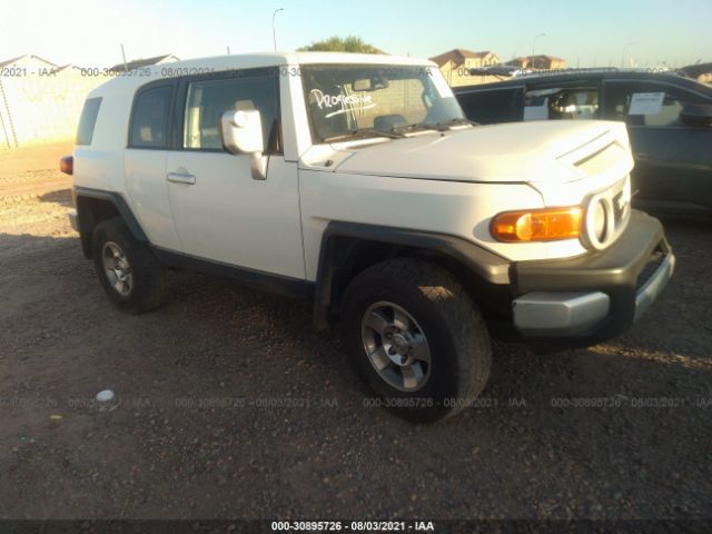 Toyota Fj cruiser (2010)