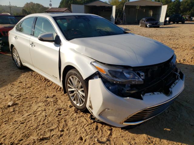 Toyota Avalon hyb (2017)