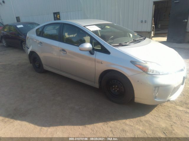 Toyota Prius plug-in (2013)