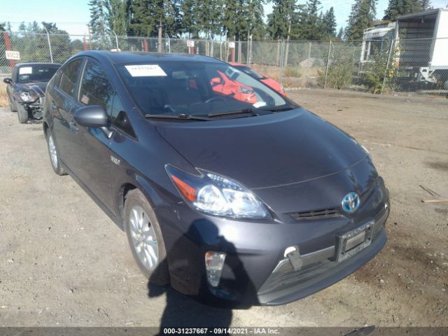 Toyota Prius plug-in (2015)