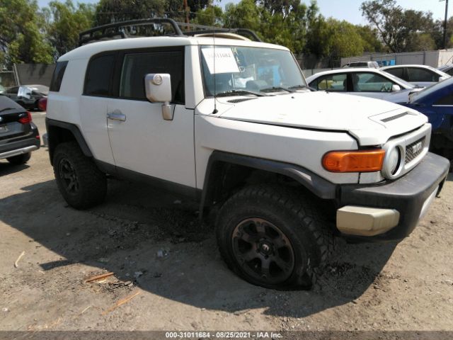 Toyota Fj cruiser (2014)