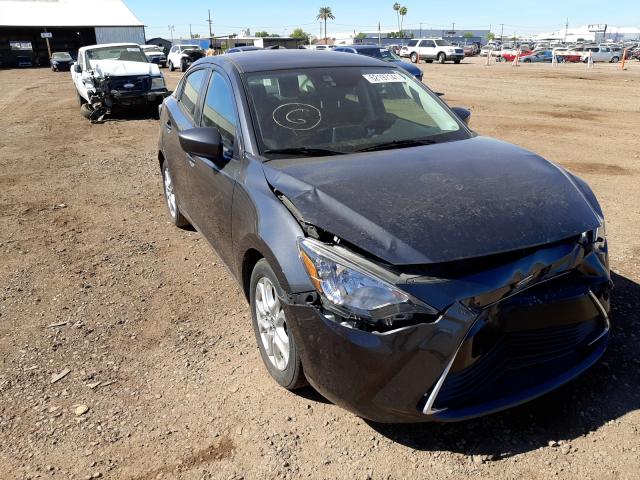 Toyota Scion ia (2016)