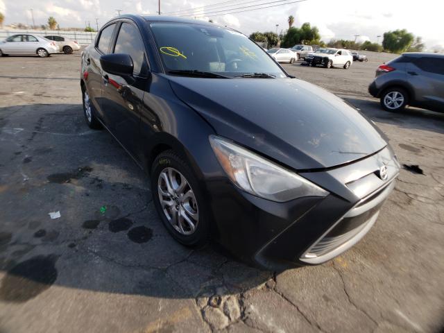 Toyota Scion ia (2016)