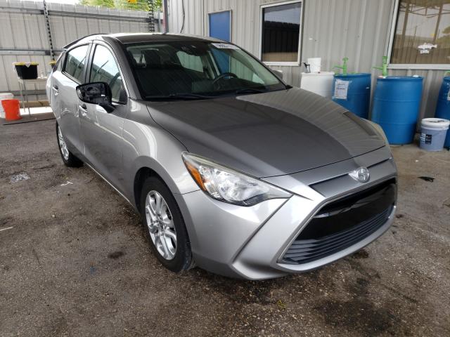 Toyota Scion ia (2016)