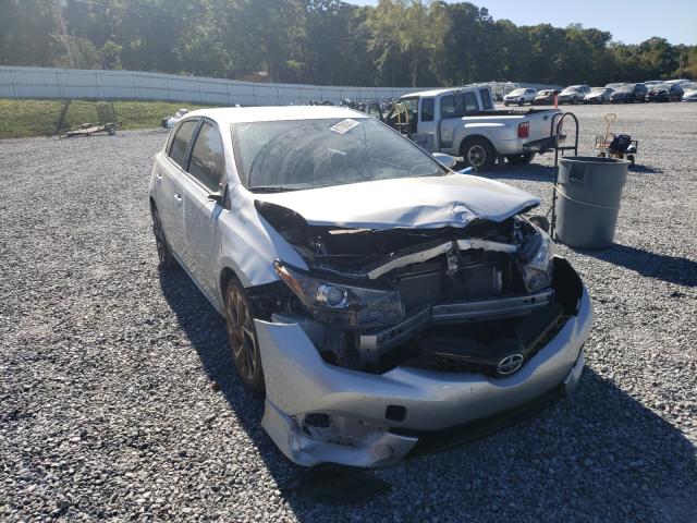 Toyota Scion im (2016)