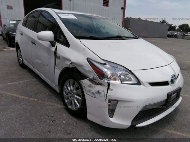 Toyota Prius plug-in (2013)