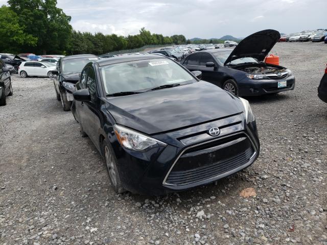 Toyota Scion ia (2016)