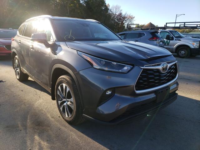 Toyota Highlander (2021)