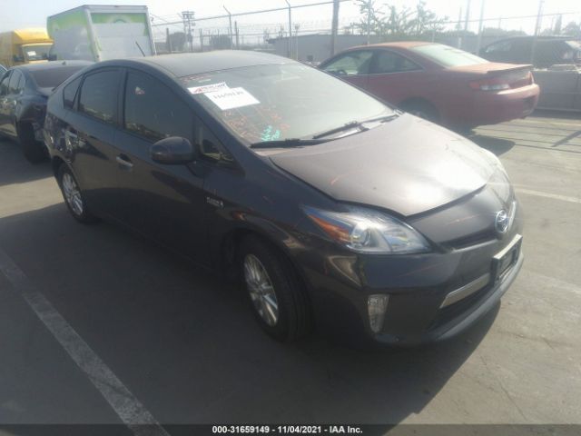 Toyota Prius plug-in (2015)