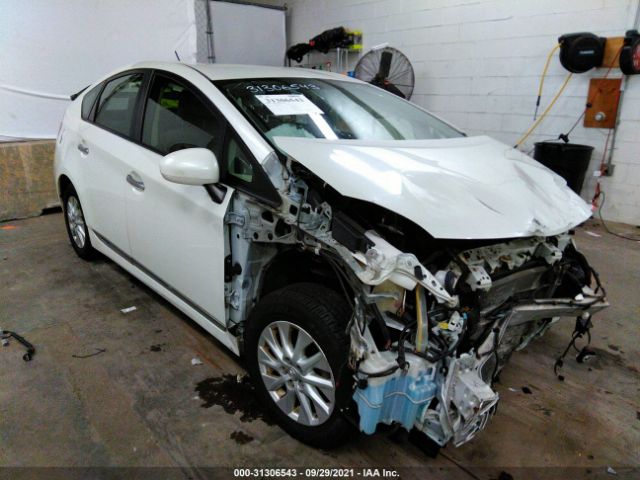 Toyota Prius plug-in (2014)