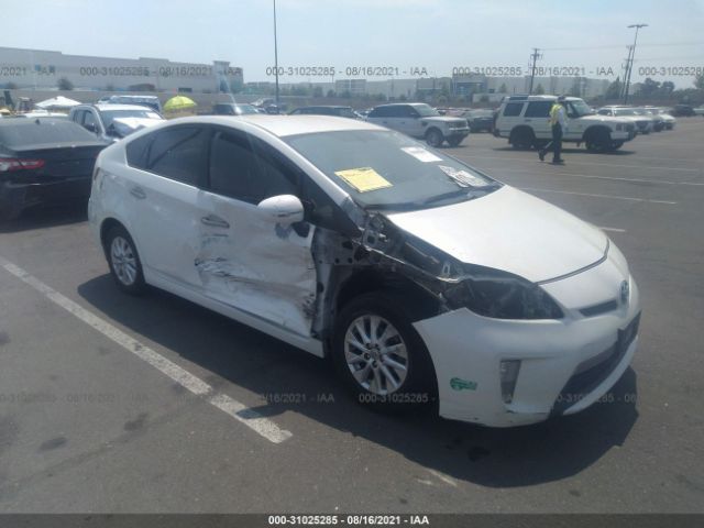 Toyota Prius plug-in (2014)