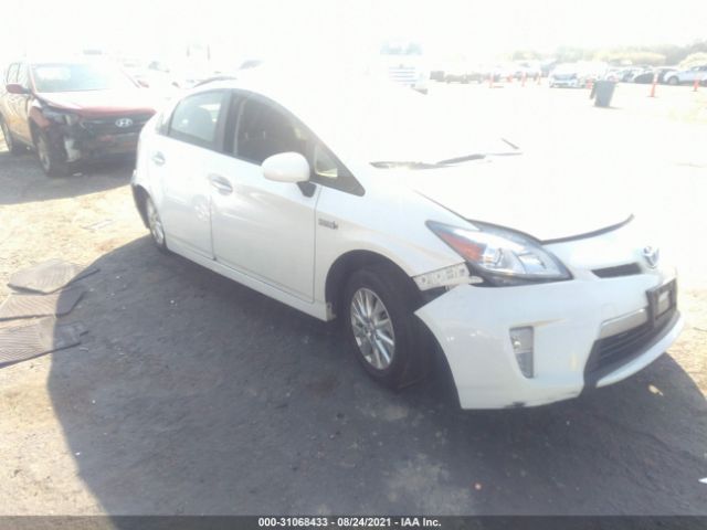 Toyota Prius plug-in (2015)