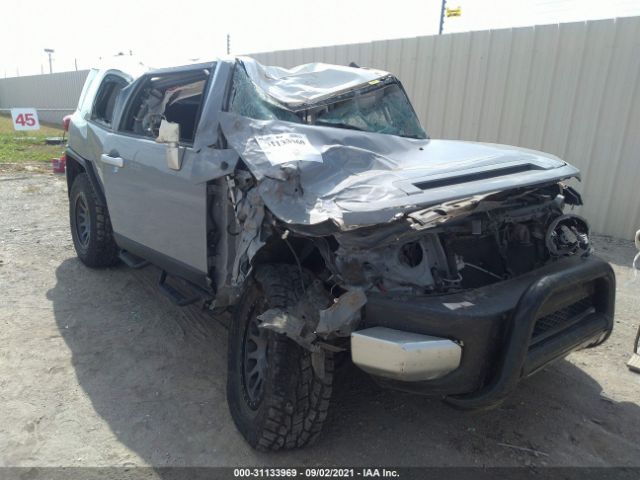 Toyota Fj cruiser (2014)