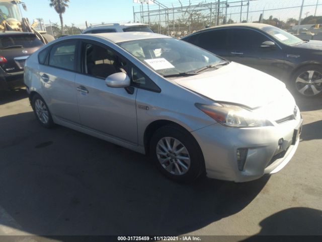 Toyota Prius plug-in (2013)
