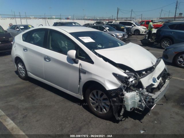 Toyota Prius plug-in (2014)