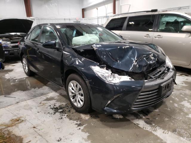Toyota Camry le (2016)