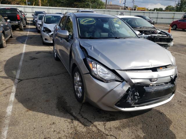 Toyota Scion ia (2016)