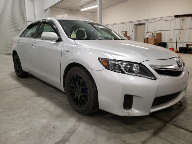 Toyota Camry hybrid (2011)